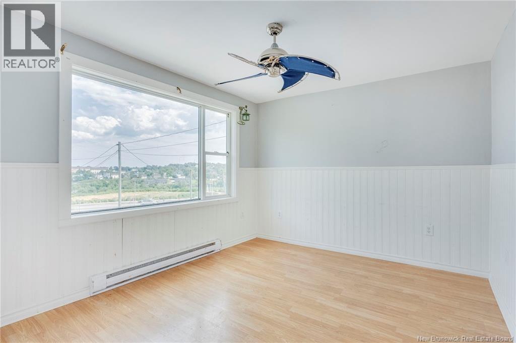 425 Douglas Avenue - 32