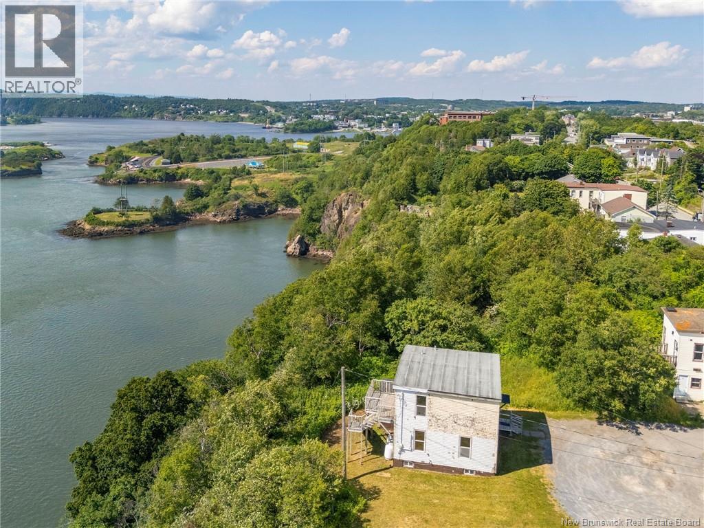 425 Douglas Avenue - 44