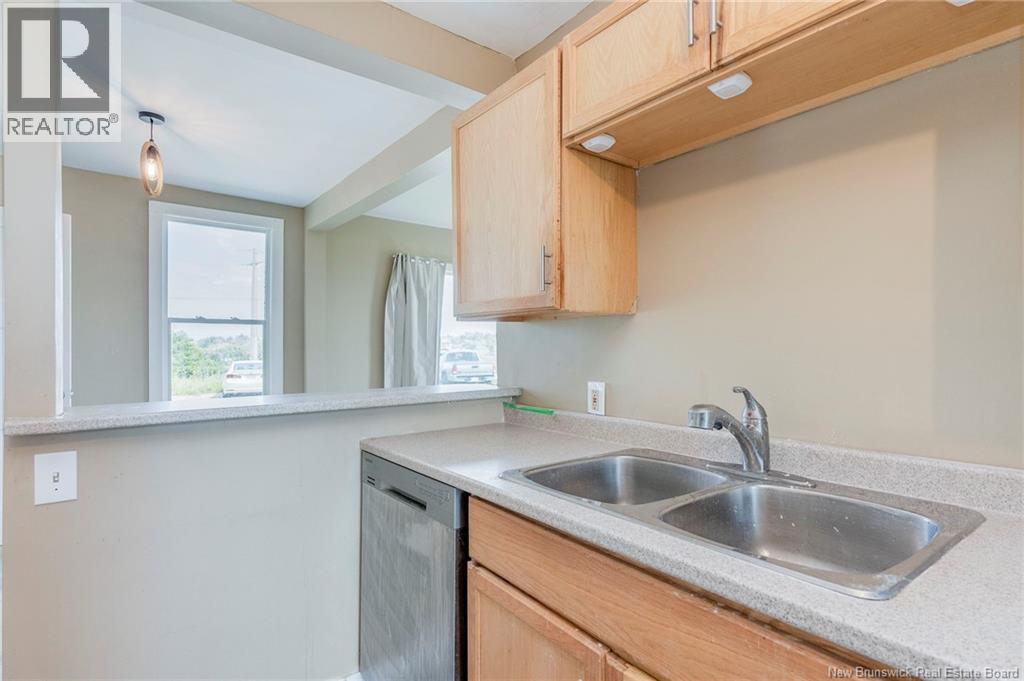 425 Douglas Avenue - 9
