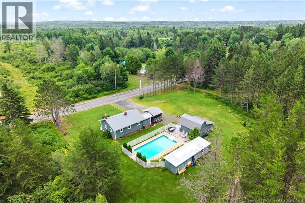 183 Lilloett Drive - 3