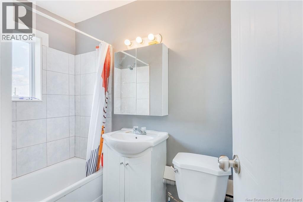 425 Douglas Avenue - 20