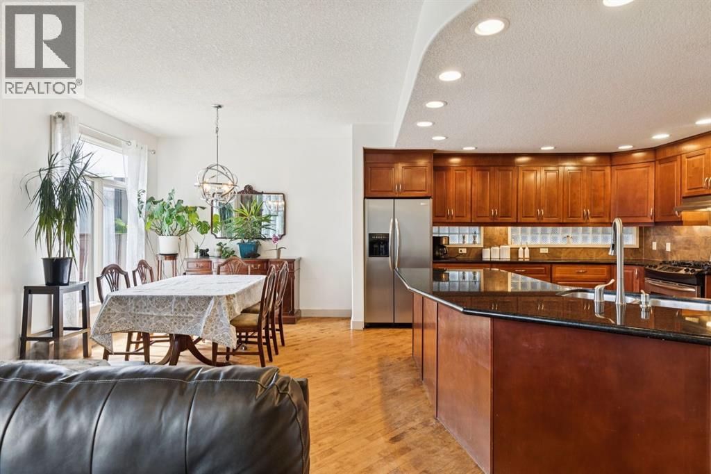 2405 Bowness Road NW - 9