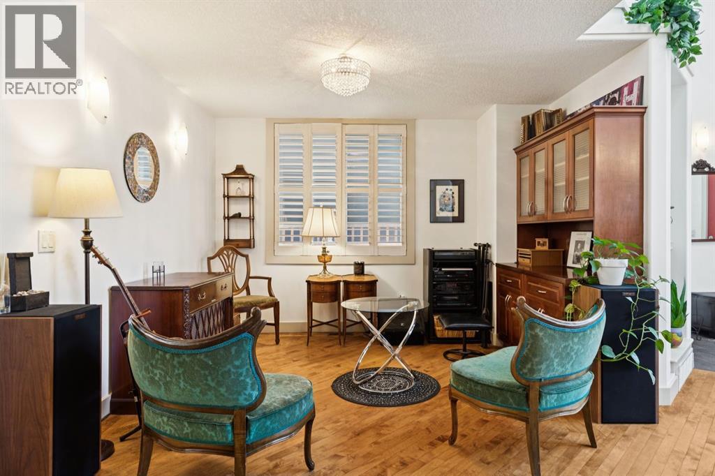2405 Bowness Road NW - 7