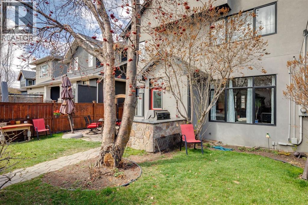 2405 Bowness Road NW - 49