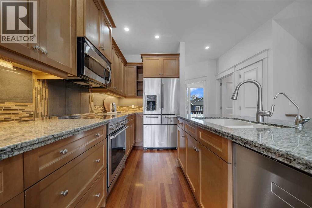 1010 19 Avenue SE - 13