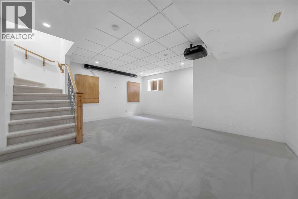 1010 19 Avenue SE - 35