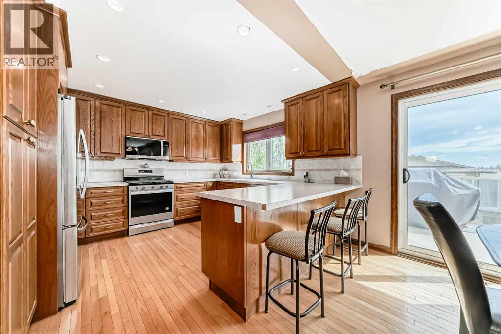 71 Edenwold Place NW - 2