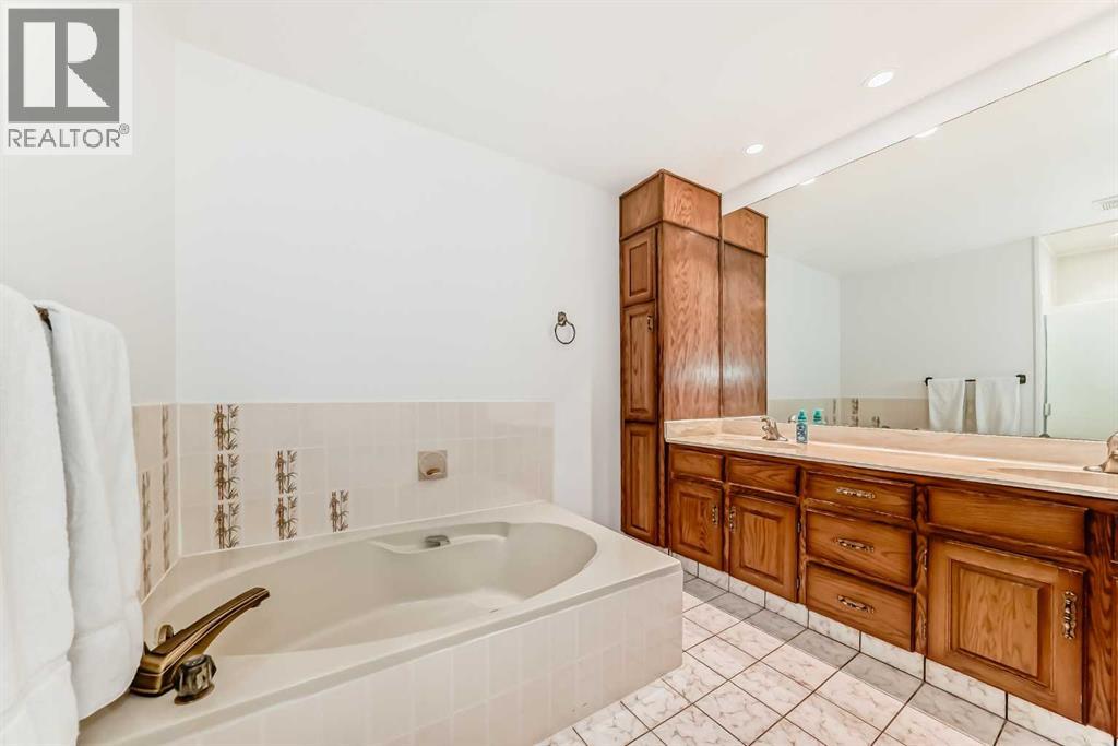 71 Edenwold Place NW - 25