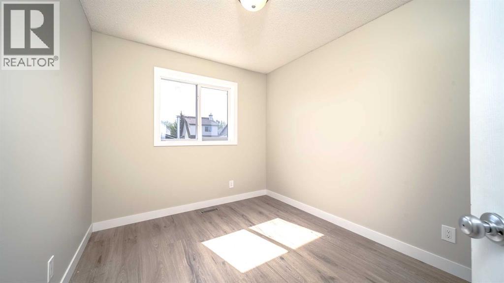 367 Copperfield Heights SE - 17