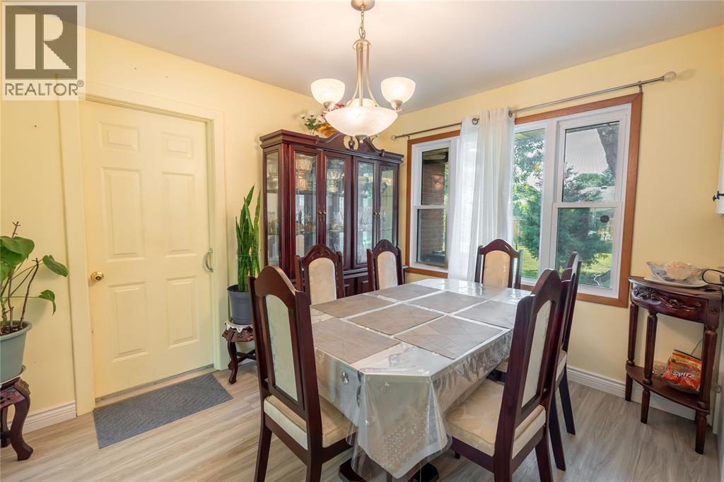 8 PARRY DRIVE - 8