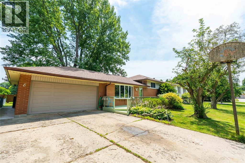 8 PARRY DRIVE - 2