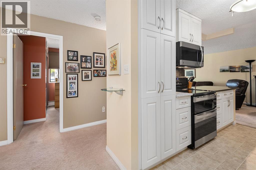 #210 111 14 Avenue SE - 15