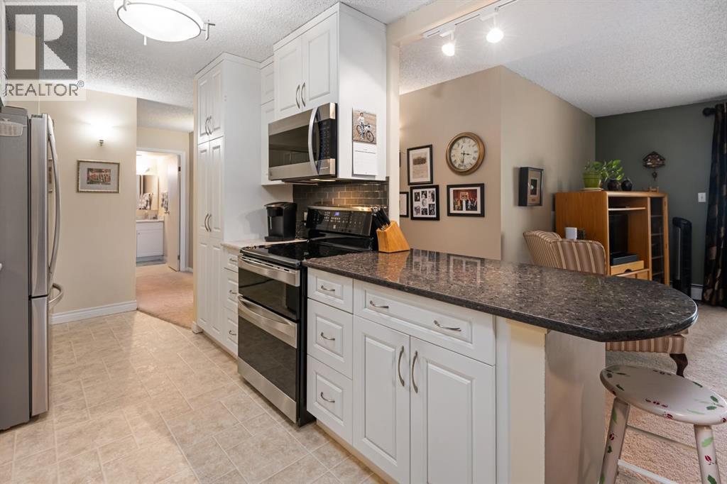 #210 111 14 Avenue SE - 10