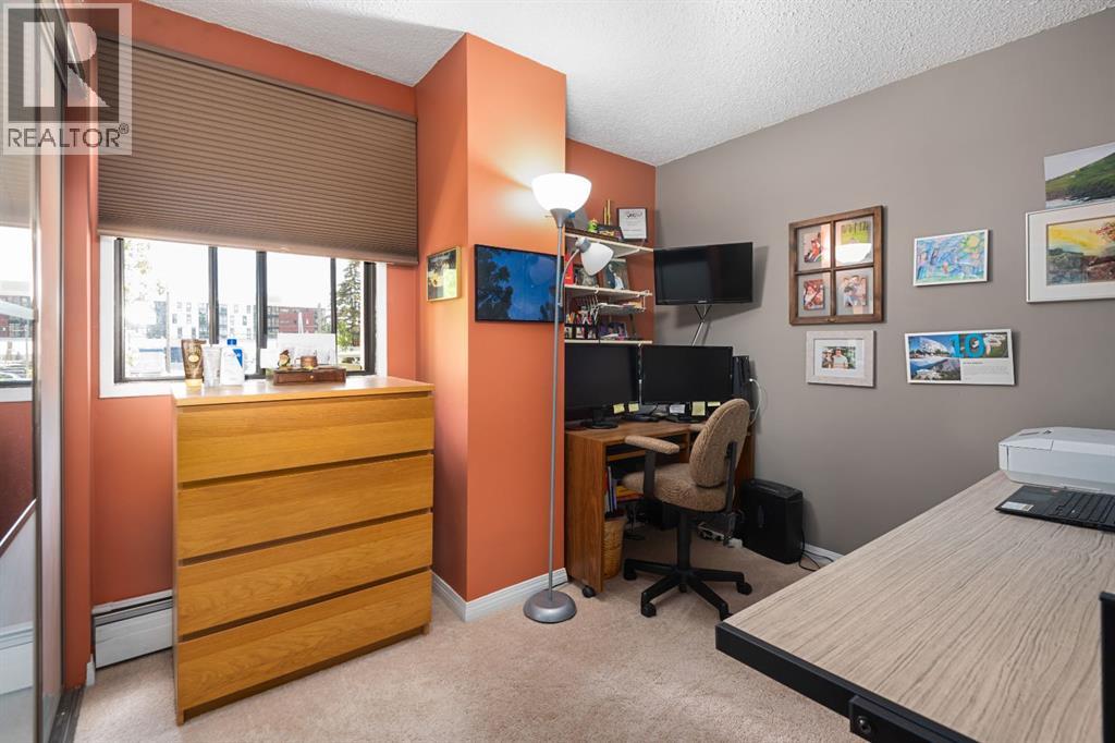 #210 111 14 Avenue SE - 21