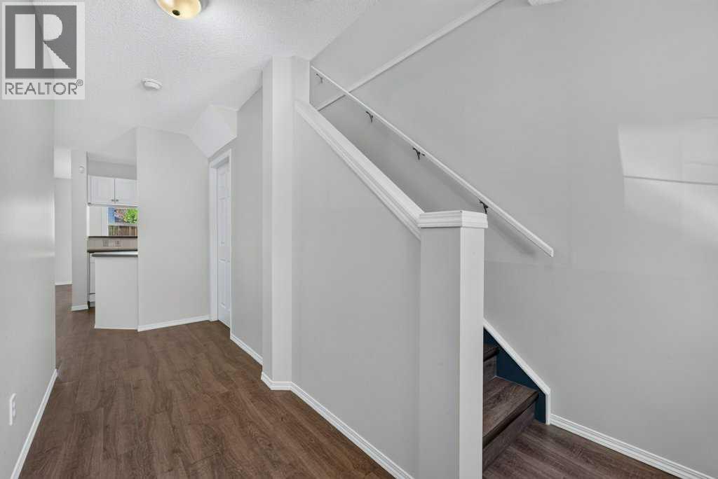 39 Citadel Point NW - 4