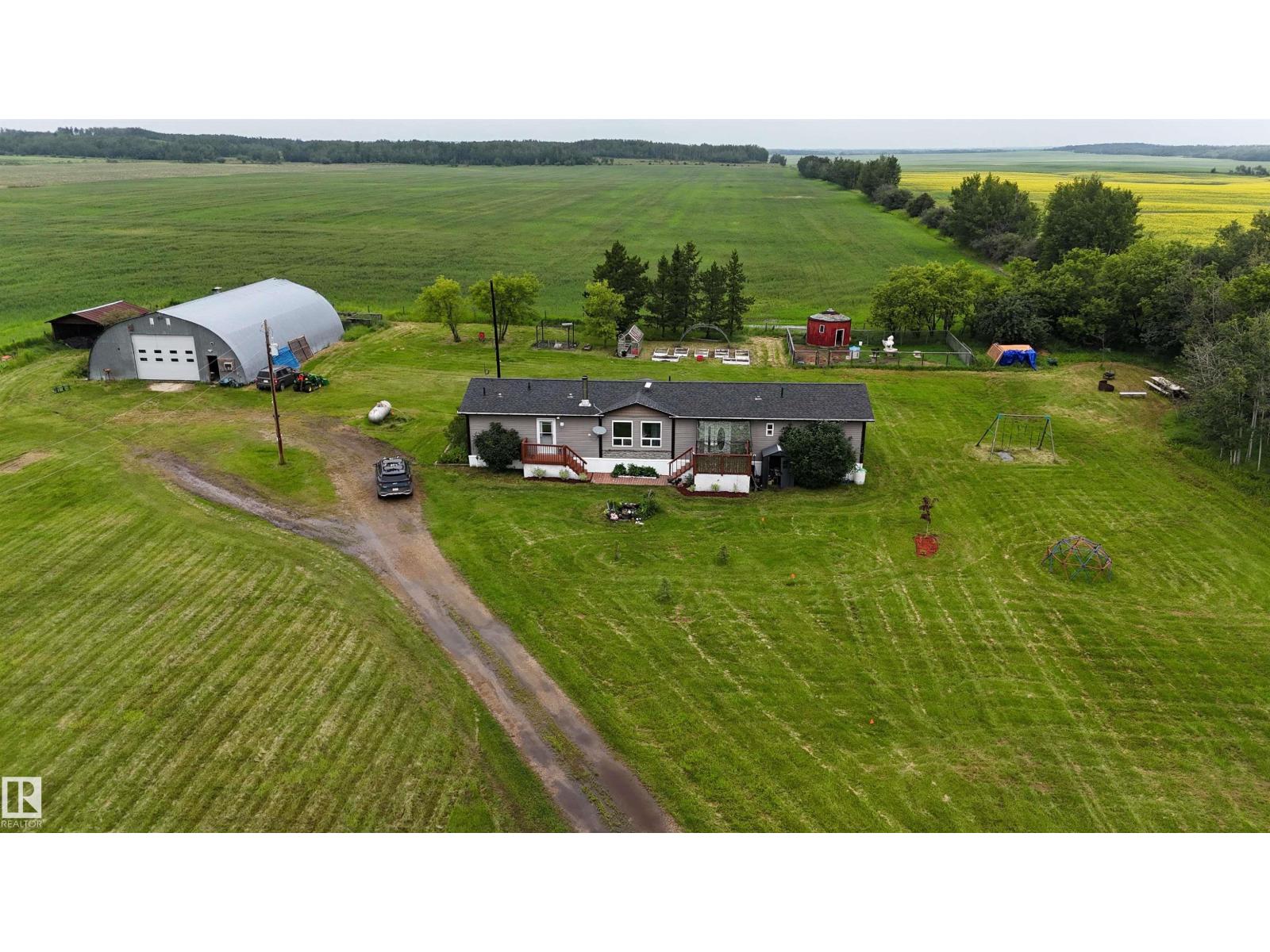 27418 TWP ROAD 552 - 1