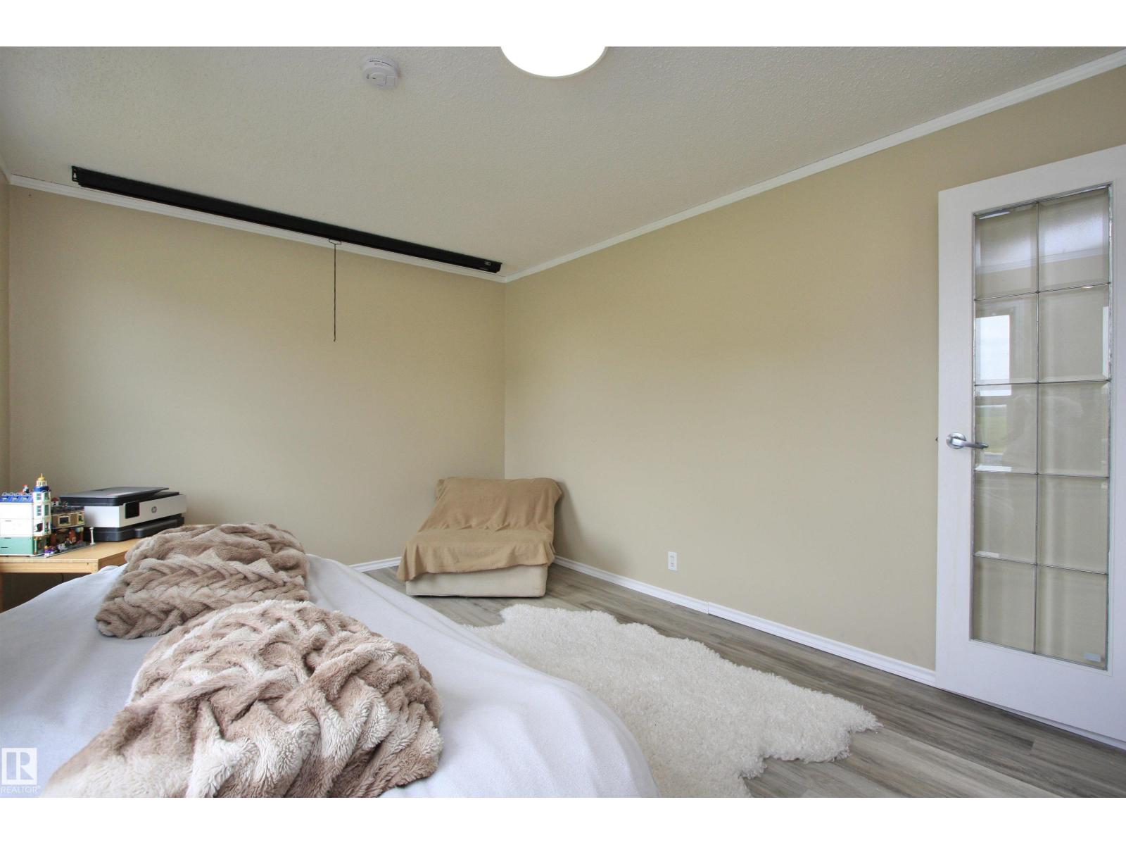 27418 TWP ROAD 552 - 18