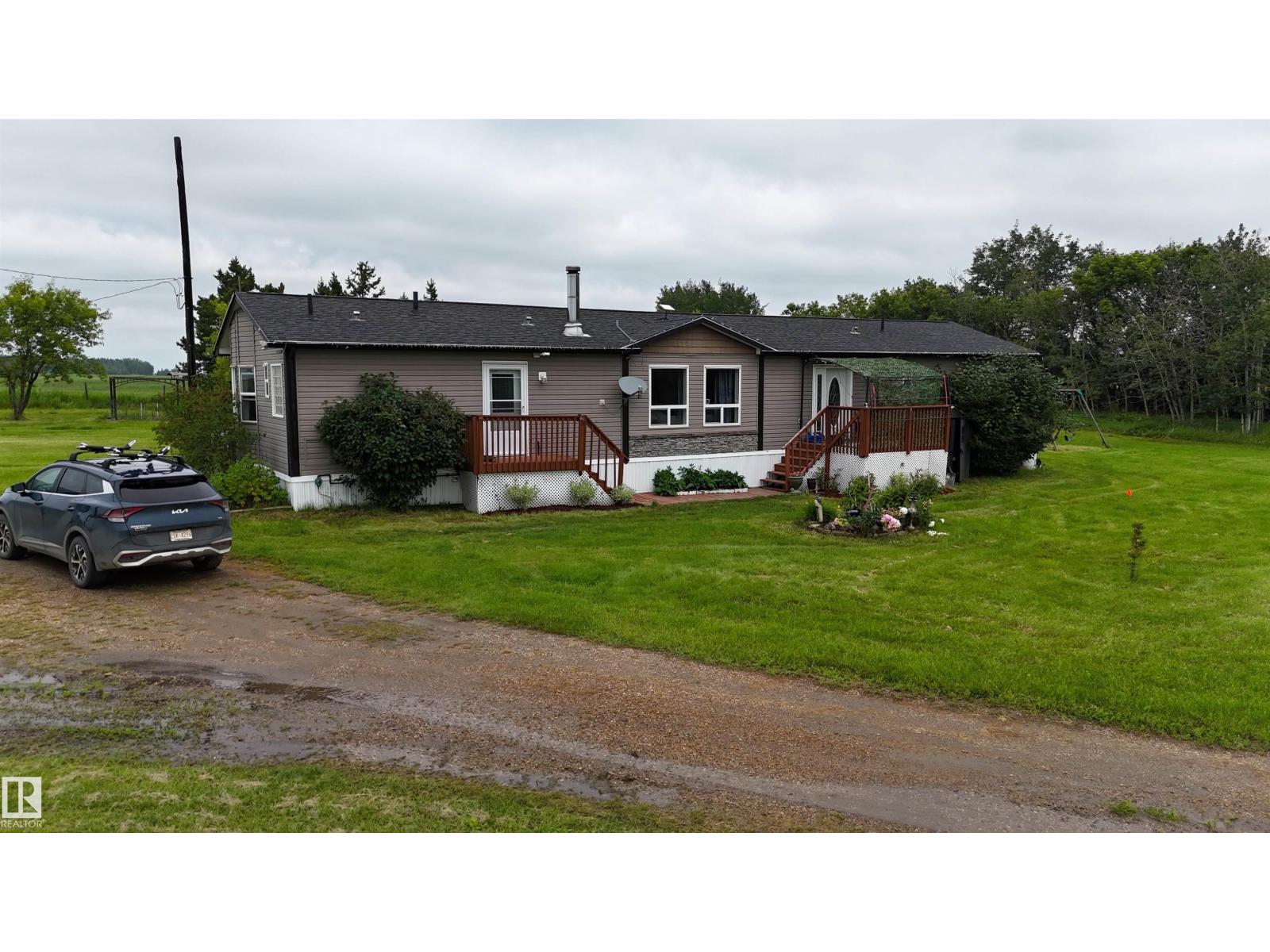 27418 TWP ROAD 552 - 48