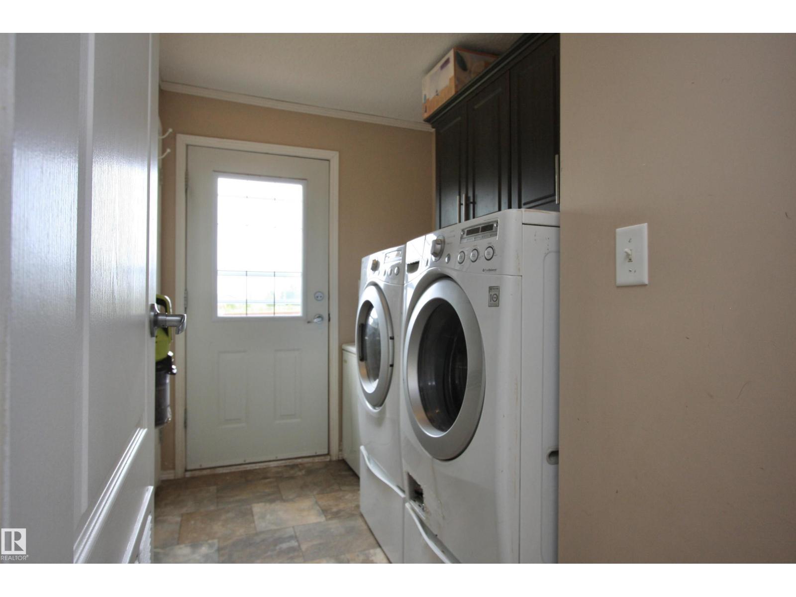 27418 TWP ROAD 552 - 27