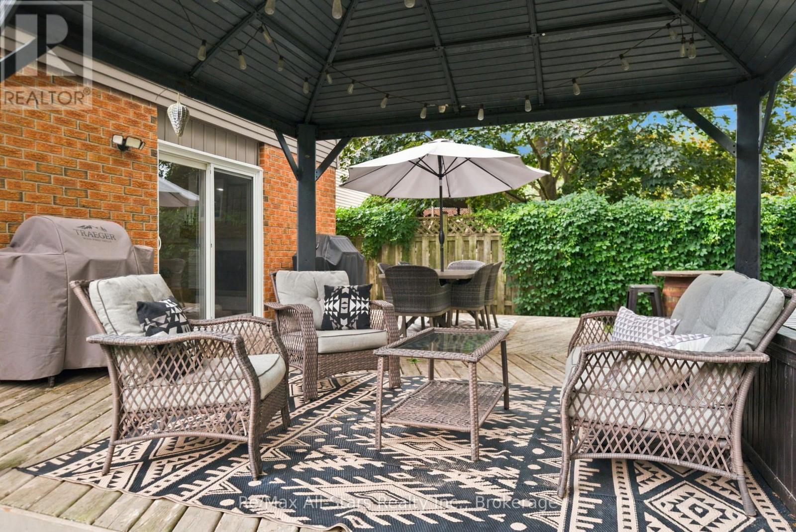 29 APPLEWOOD CRESCENT - Image 31