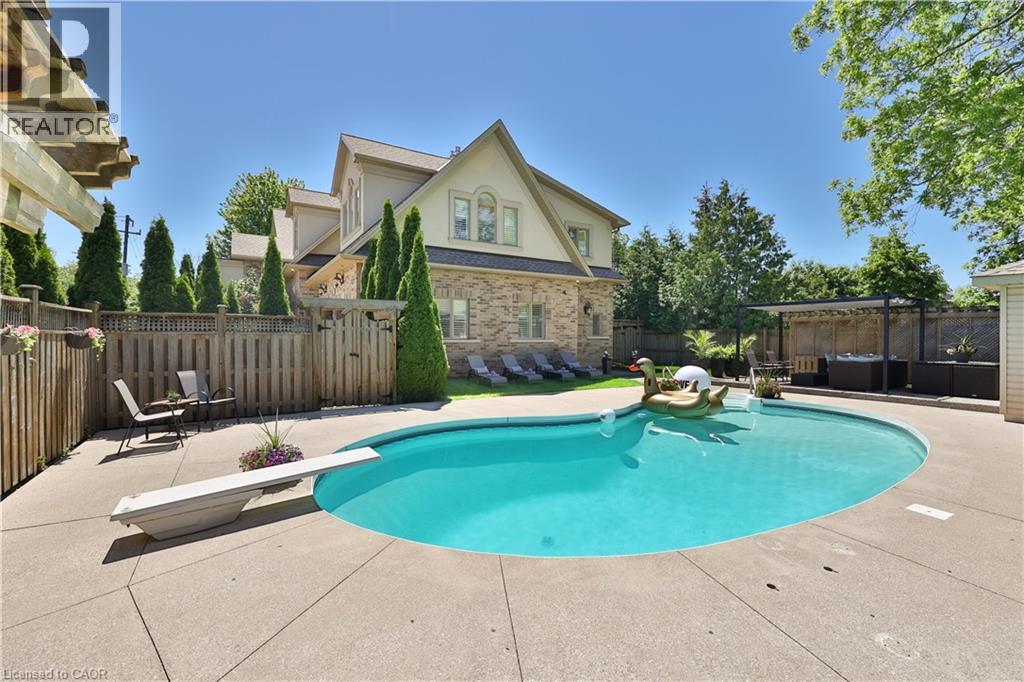 390 SEATON Drive - Image 47