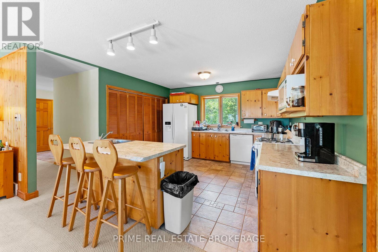 9856 HURON PLACE - 18