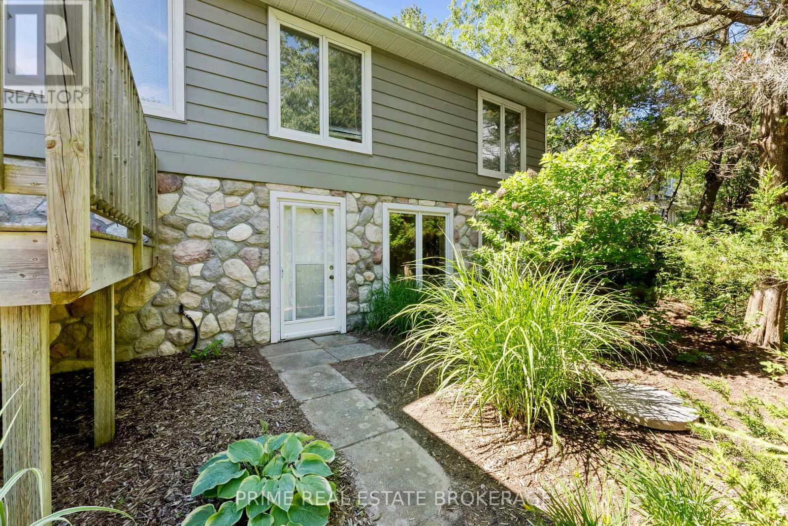 9856 HURON PLACE - 49