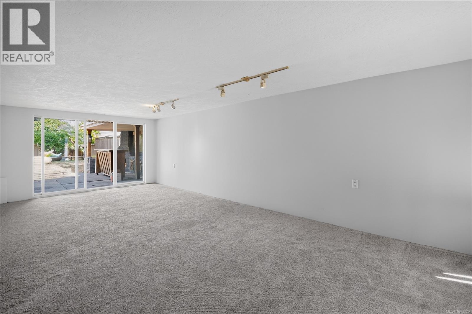 650 Hunter St - 26