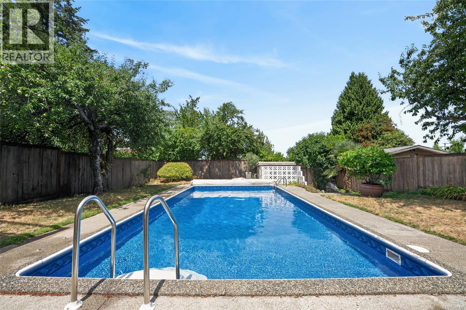 650 Hunter St - 33