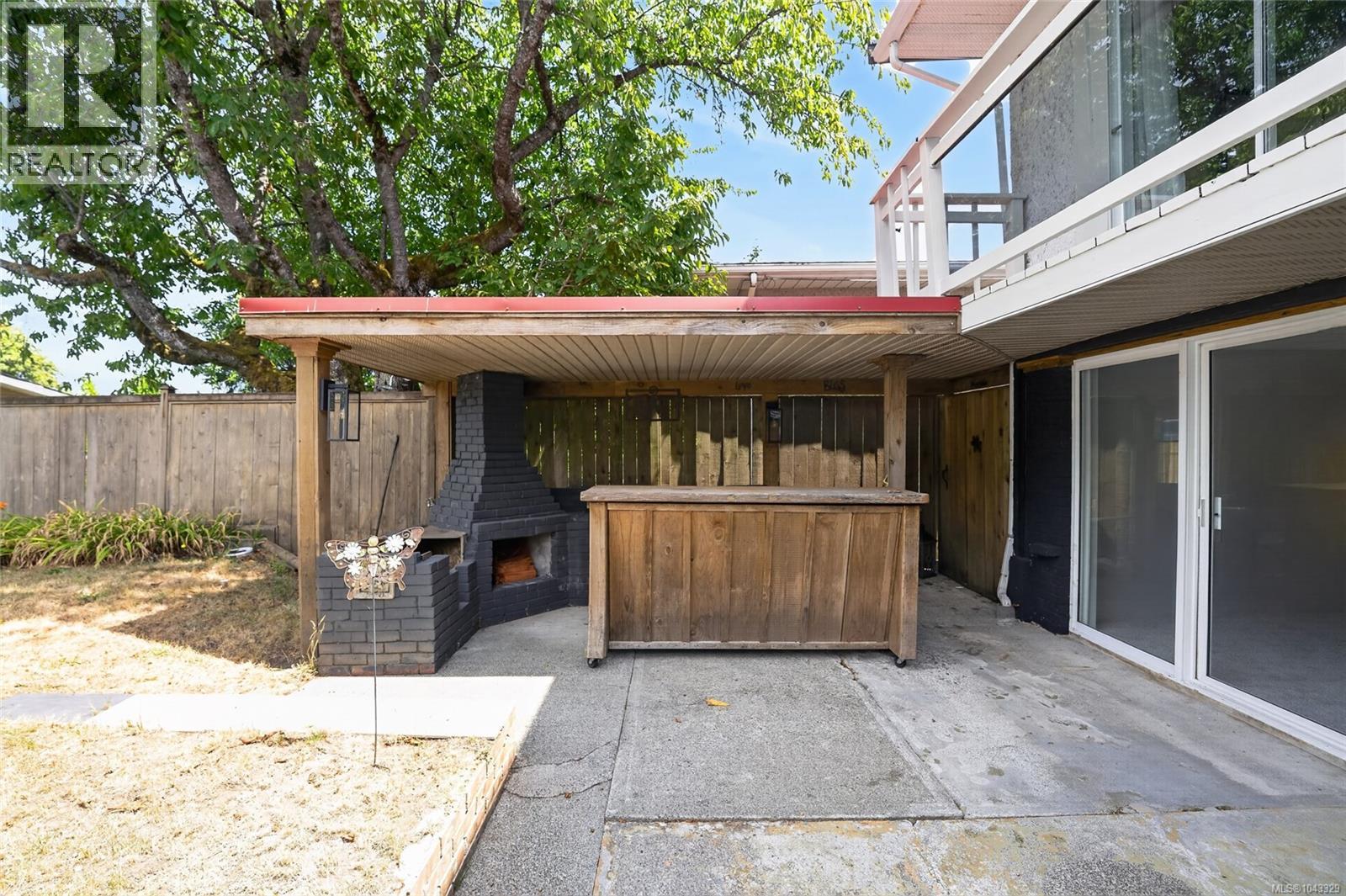 650 Hunter St - 35