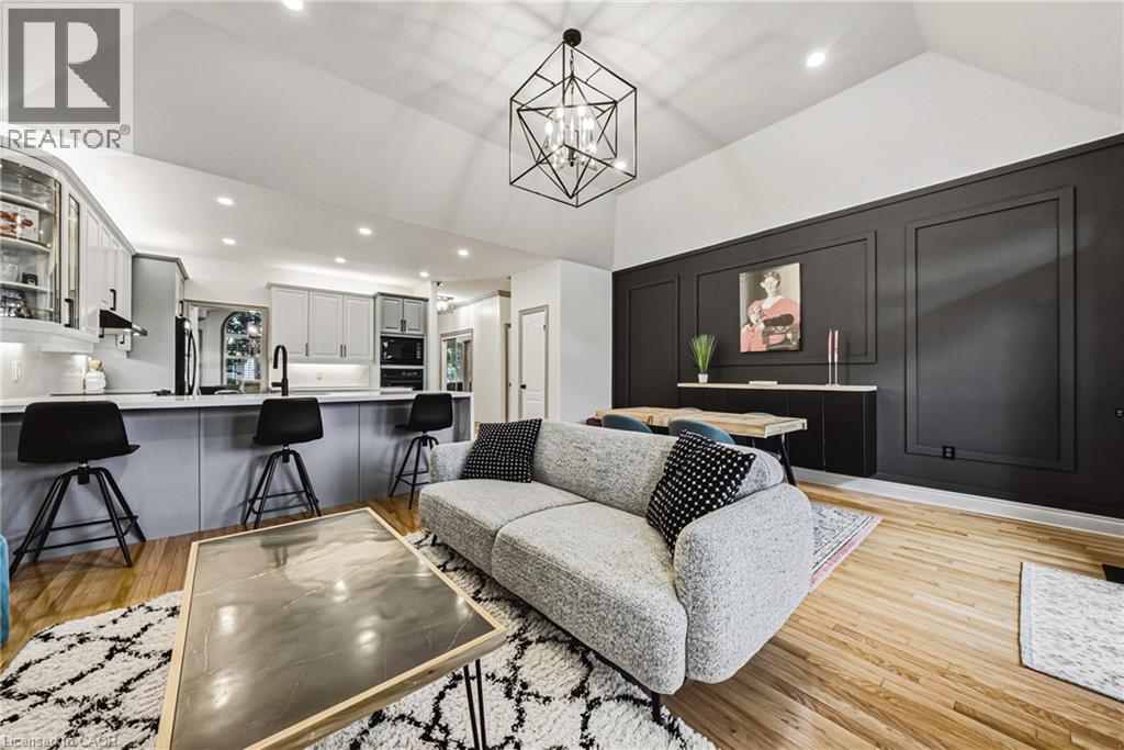 32 KOPPERFIELD Lane - 15