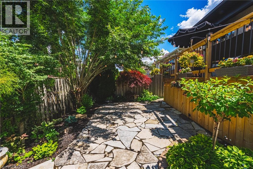 32 KOPPERFIELD Lane - 42