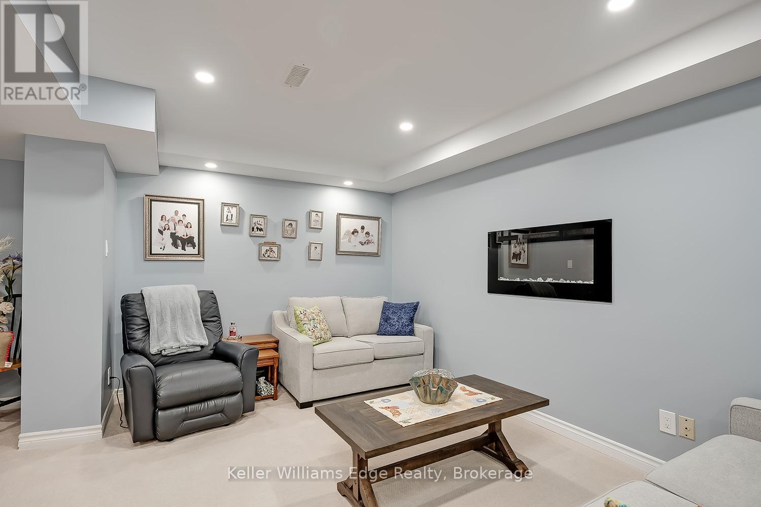 #18 3021 GLENCREST ROAD - 28