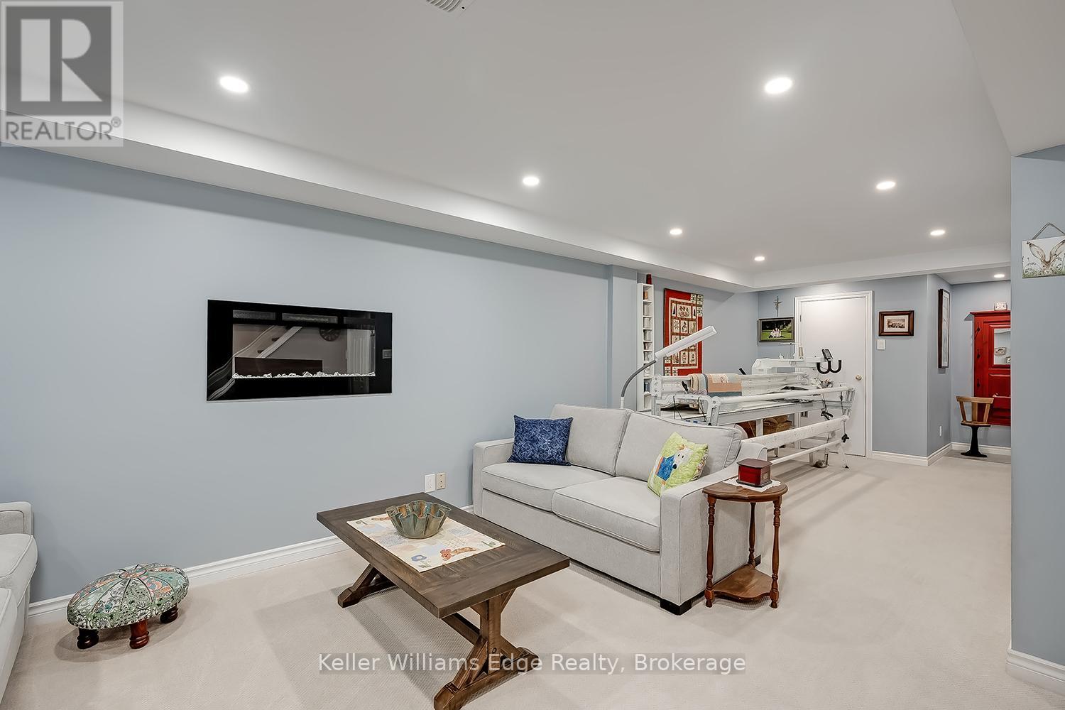 #18 3021 GLENCREST ROAD - 26