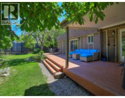 812 Paret Road, Kelowna, BC V1W4P2 Photo 32