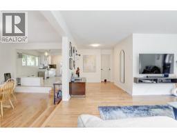 812 Paret Road, Kelowna, BC V1W4P2 Photo 13