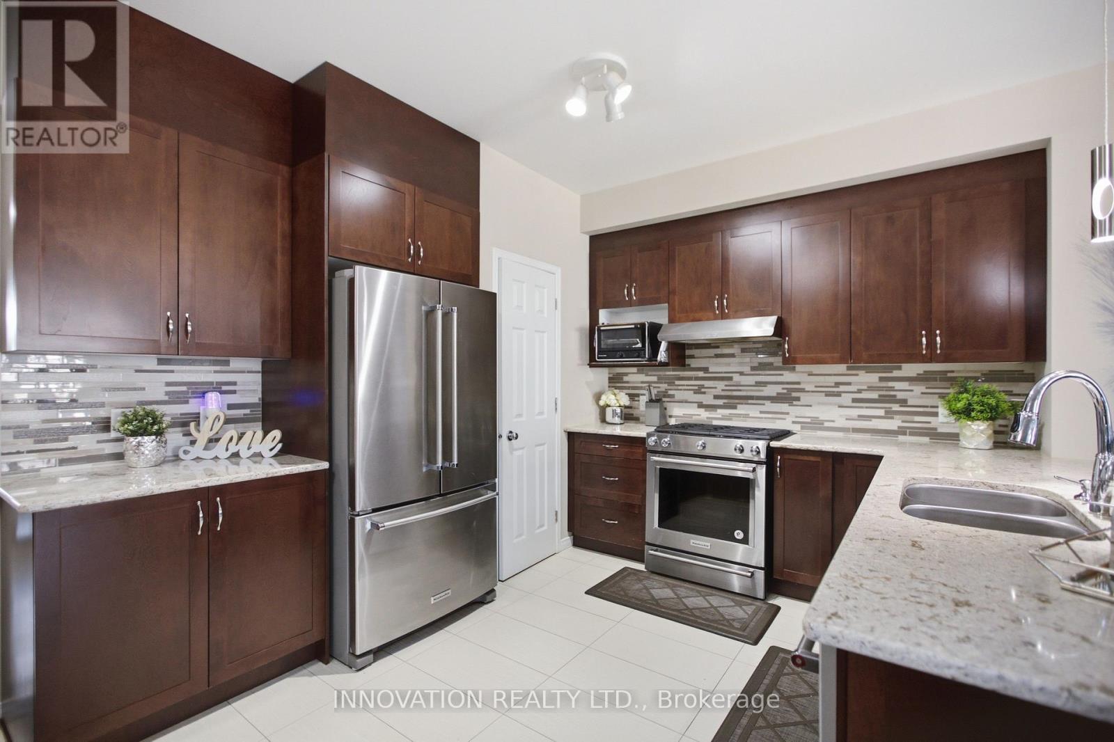 Condos for Sale in Ottawa – 517 DRESSAGE AVENUE, Ottawa – By Peter Sagos - Image 6