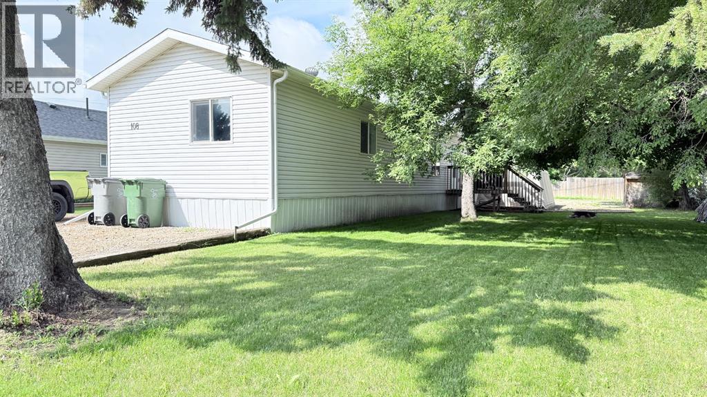 108 1 Street W - 1