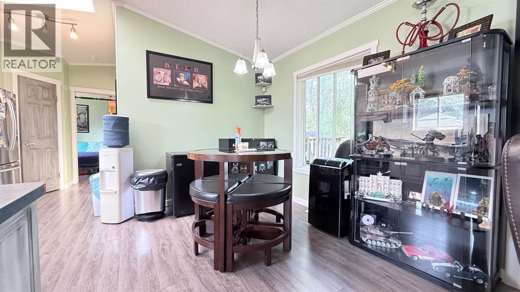 108 1 Street W - 16
