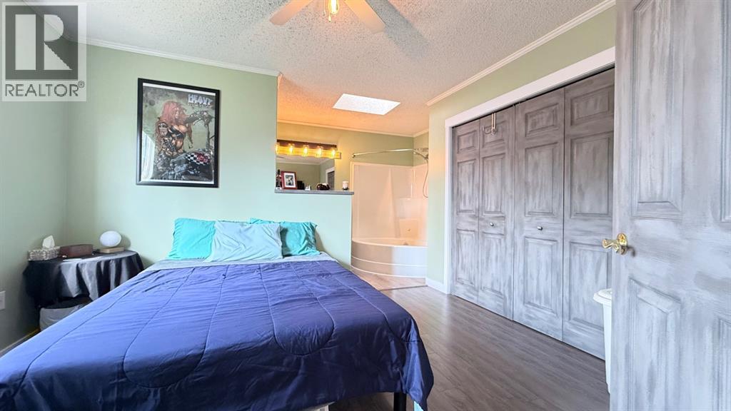 108 1 Street W - 23