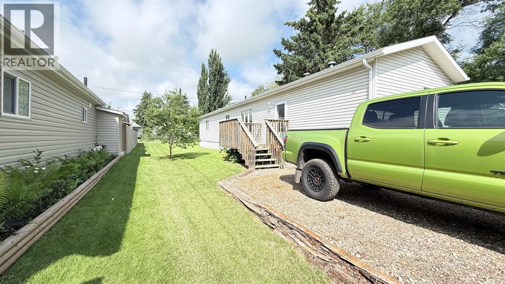 108 1 Street W - Image 3