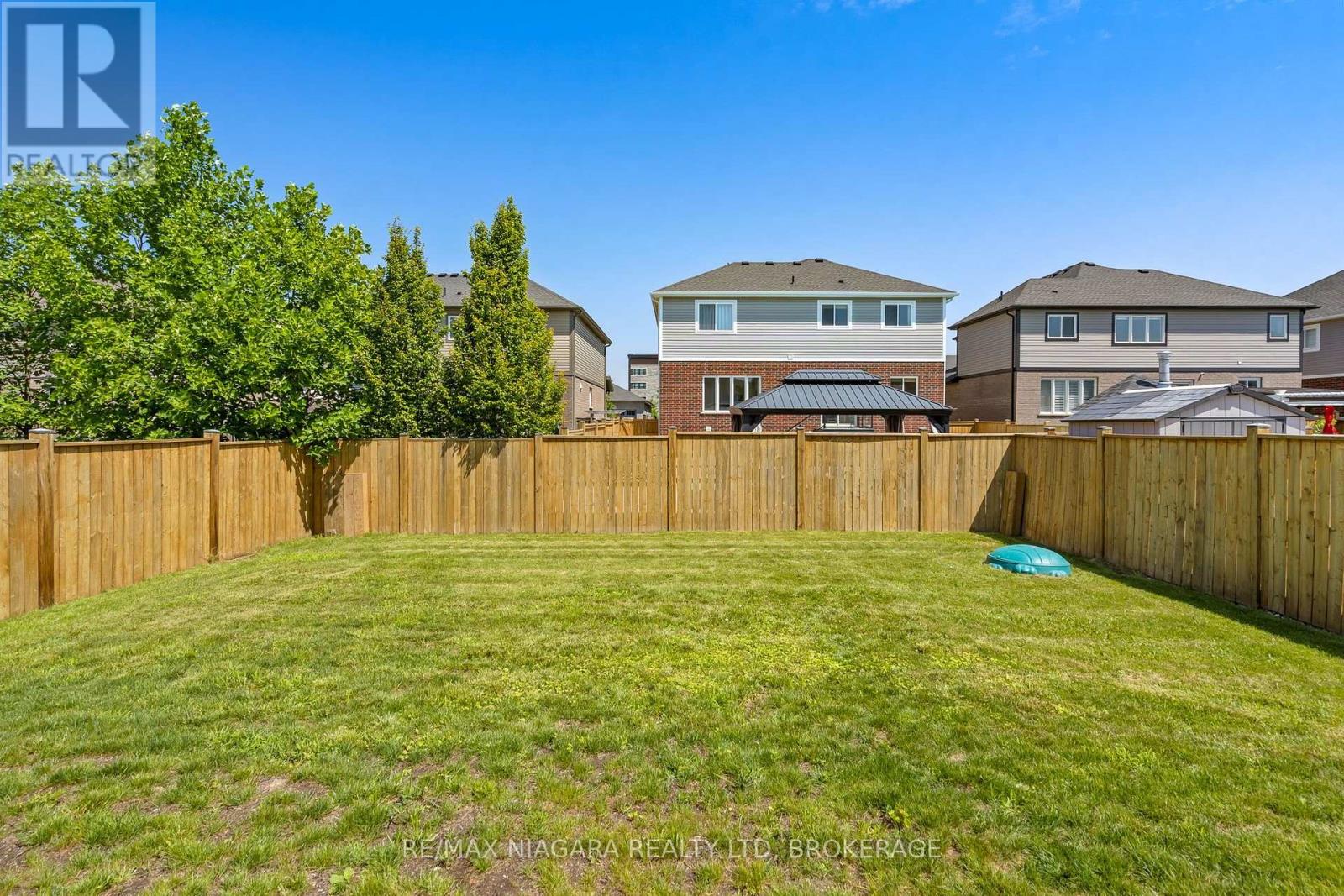 7 RILEY AVENUE - 32