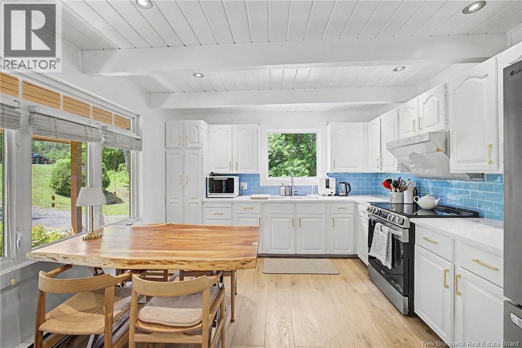 11 Ritchie Road - 22