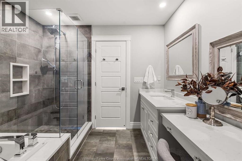 557 CHATEAU AVENUE - 27