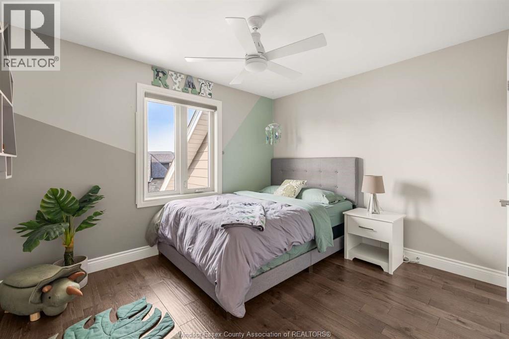 557 CHATEAU AVENUE - 30