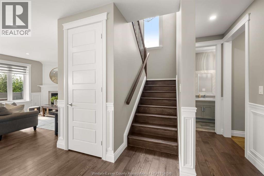557 CHATEAU AVENUE - 4
