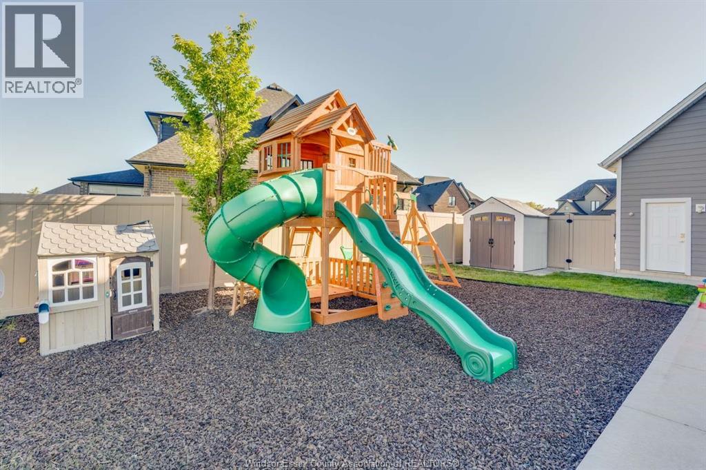 557 CHATEAU AVENUE - 43