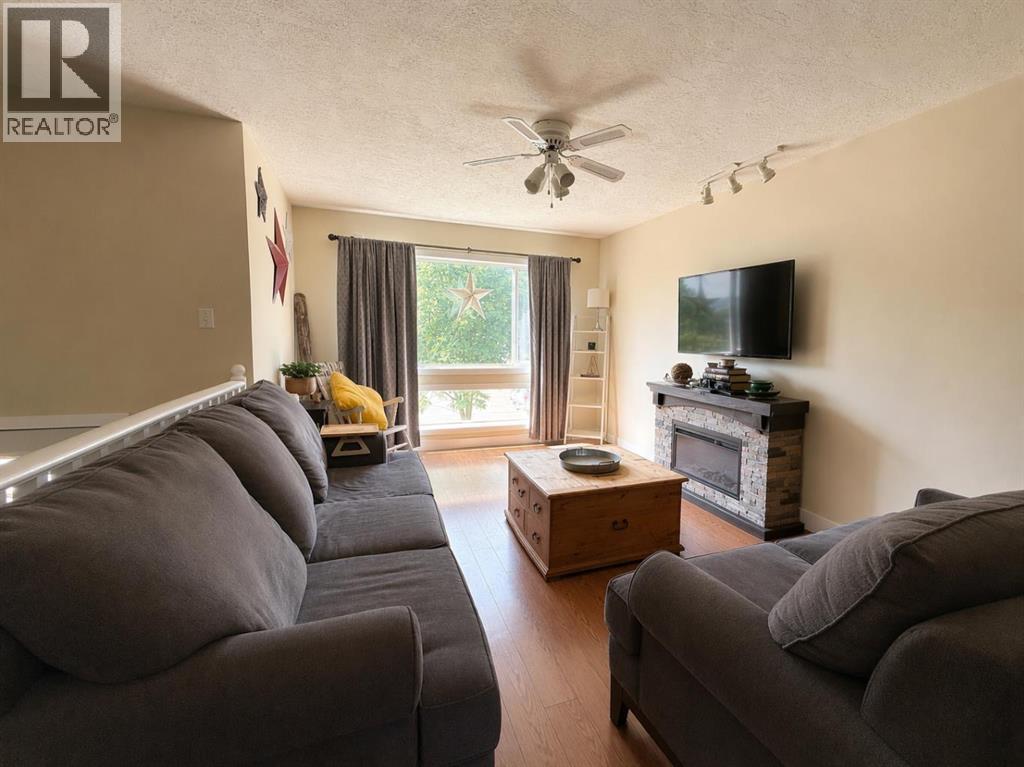 4408 56th Avenue - 3