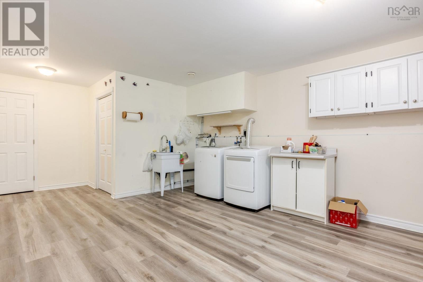 23 Valley Road - 44