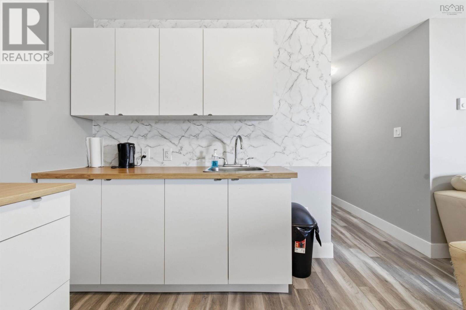 129 Executive Drive - 30